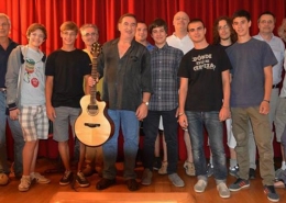 ﻿﻿I partecipanti del corso annuale intensivo di chitarra acustica fingerstyle con Franco Morone a Malosco in Trentino nel 2013