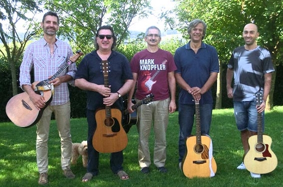 Masterclass di chitarra fingerstyle con Franco Morone al casale marchigiano Poggio agli Ulivi sede dell'Acoustic Guitar Workshops.